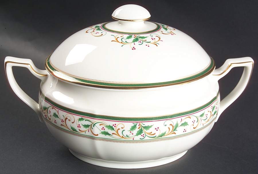 Christmas Garland Oval Covered Vegetable by Noritake-1