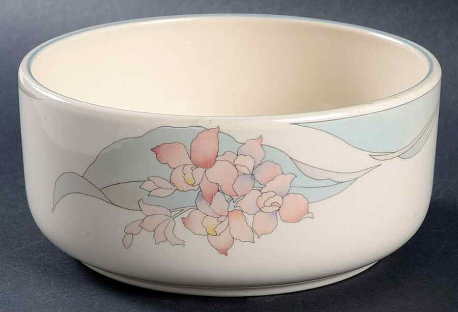 Christy's World 7" Round Vegetable Bowl by Noritake-1