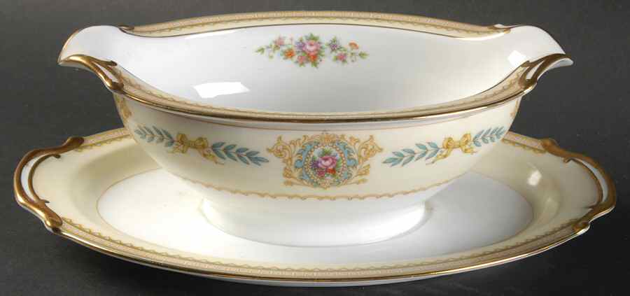 Ciro Gravy Boat with Attached Underplate by Noritake-1