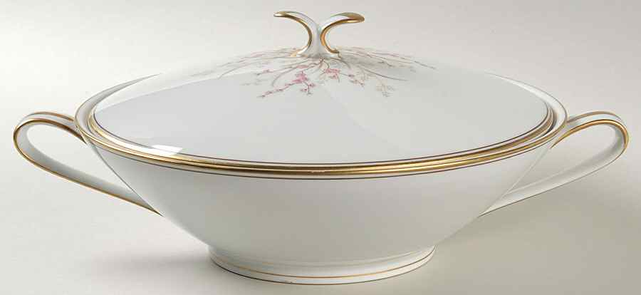 Claire Round Covered Vegetable by Noritake-1