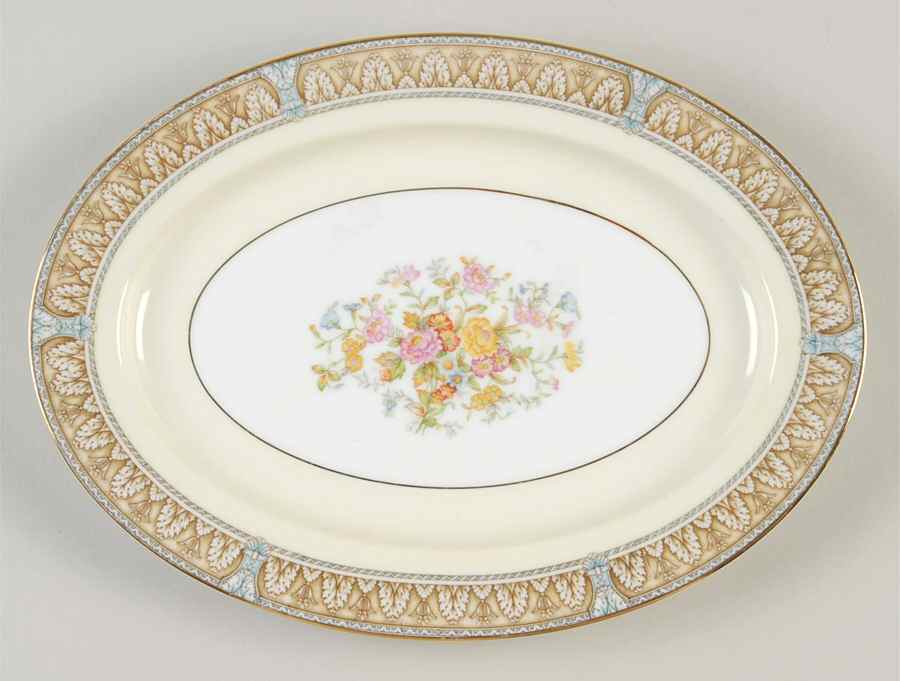 Claire 10" Oval Serving Platter by Noritake-1