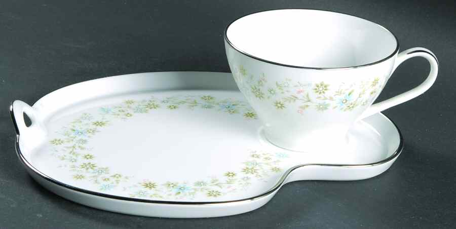 Clarinda Snack Plate & Cup Set by Noritake-1