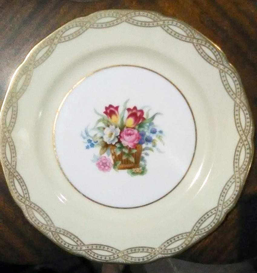 Classic (No #) Dinner Plate by Noritake-1