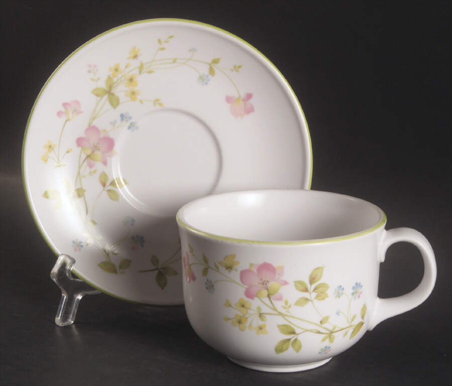 Clear Day Oversized Cup & Saucer Set by Noritake-1