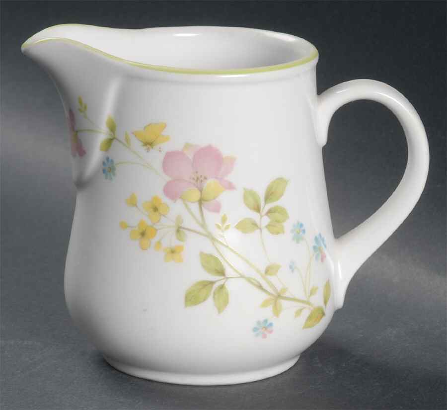 Clear Day Creamer by Noritake-1