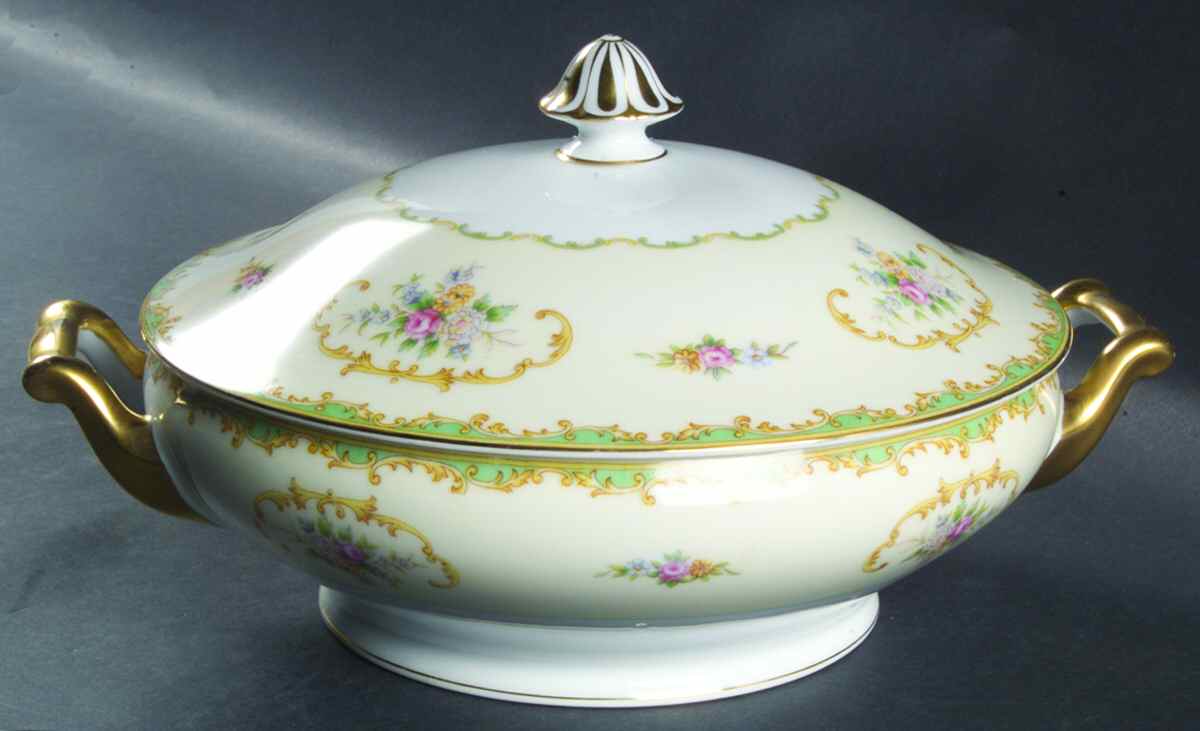 Cleone Round Covered Vegetable by Noritake-1