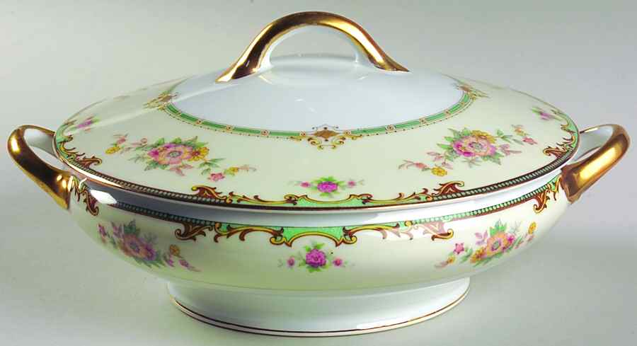Clintonia Round Covered Vegetable by Noritake-1