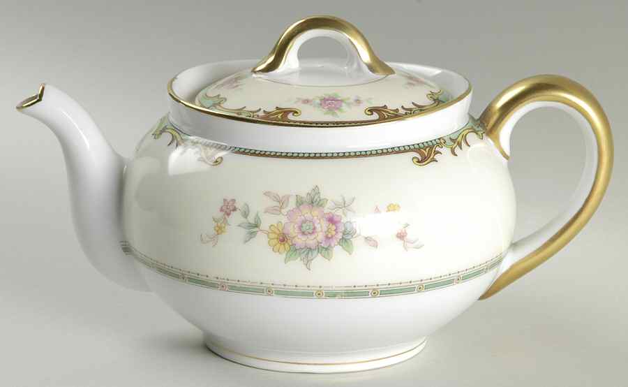 Clintonia Teapot & Lid by Noritake-1