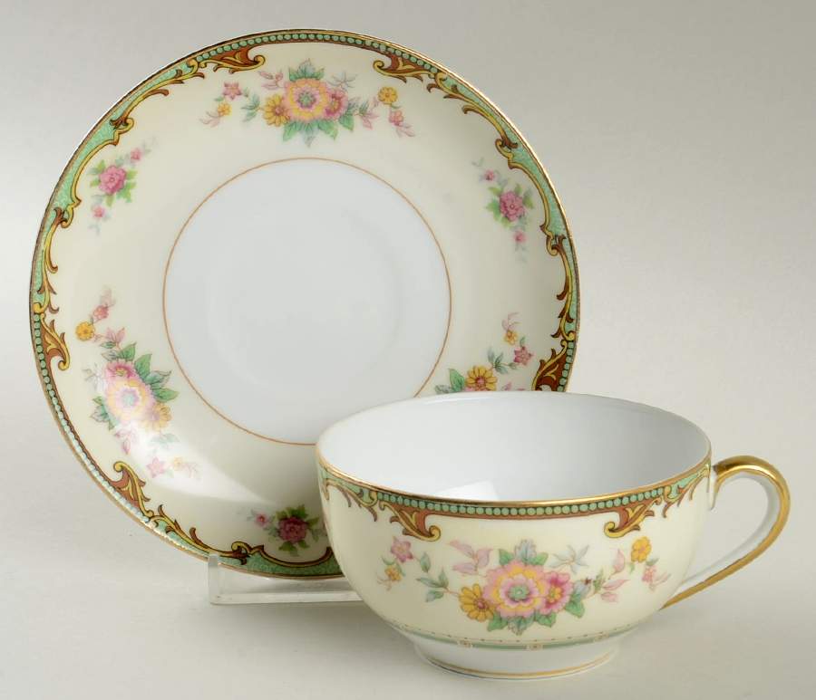 Clintonia Flat Cup & Saucer Set by Noritake-1