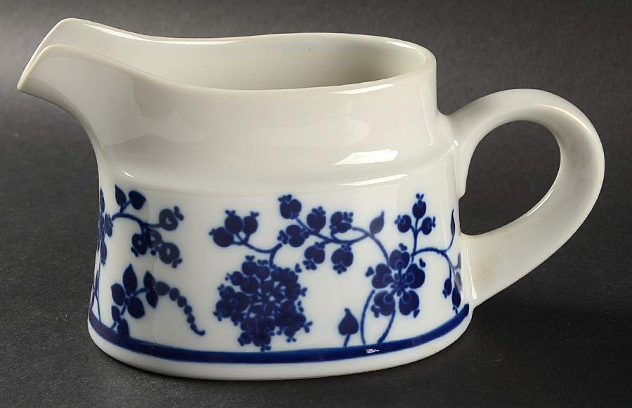 Clinging Vine Gravy Boat by Noritake-1