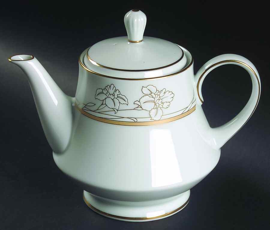Cote Basque Teapot & Lid by Noritake-1
