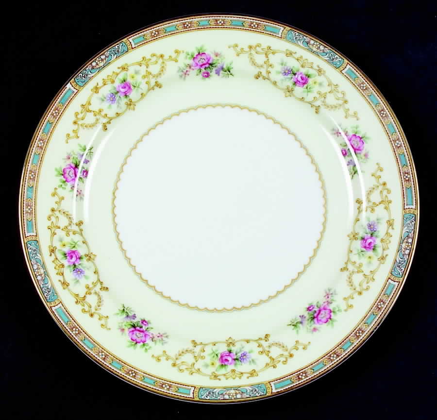 Colby (Blue on Edge) Luncheon Plate by Noritake-1