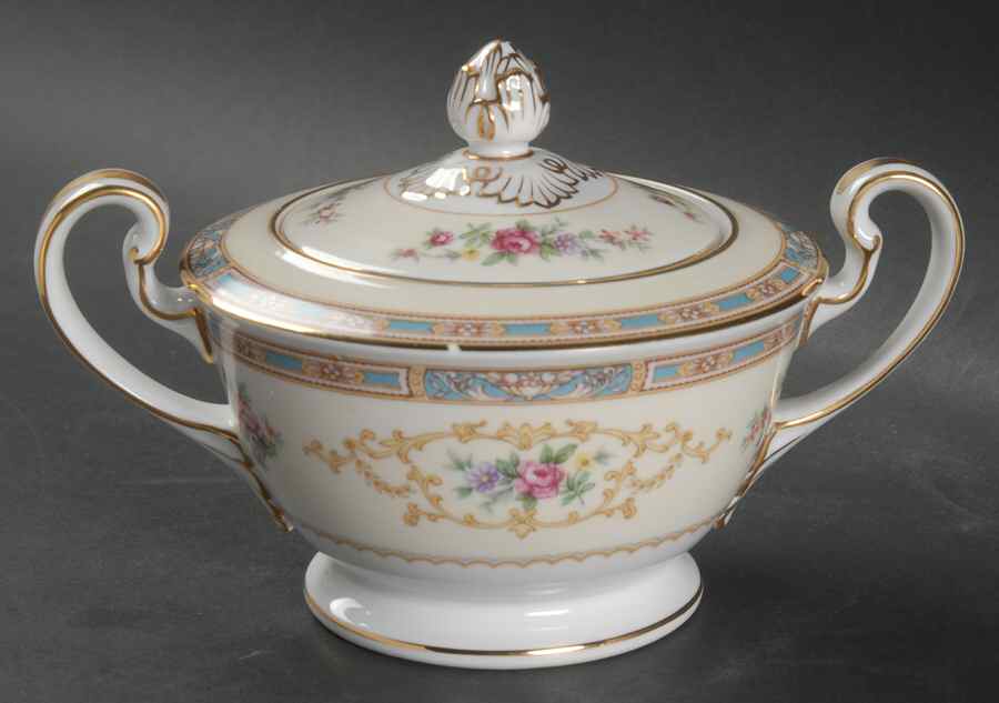 Colby (Blue on Edge) Sugar Bowl & Lid by Noritake-1