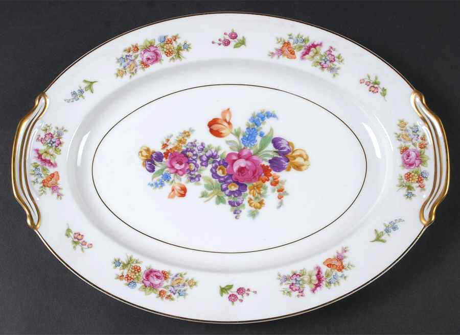 Colton 11" Oval Serving Platter by Noritake-1