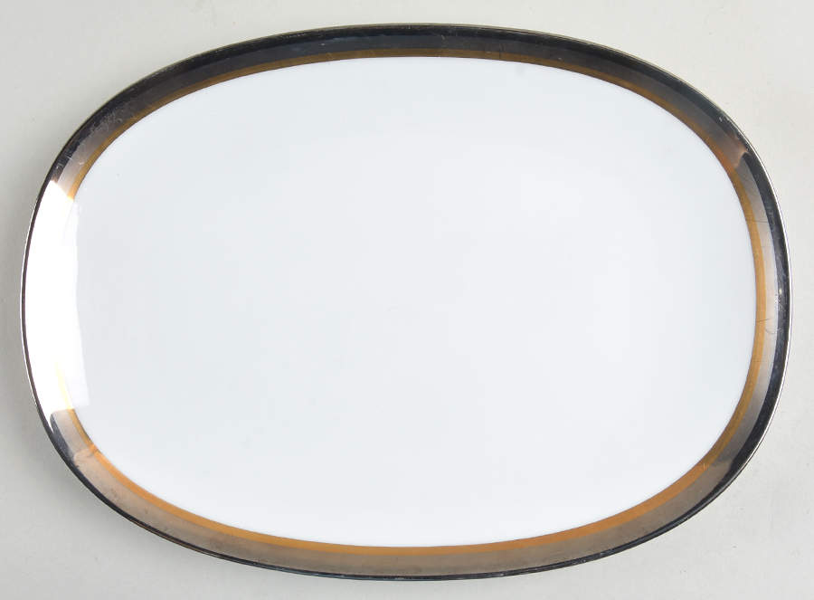 Compton 11" Oval Serving Platter by Noritake-1