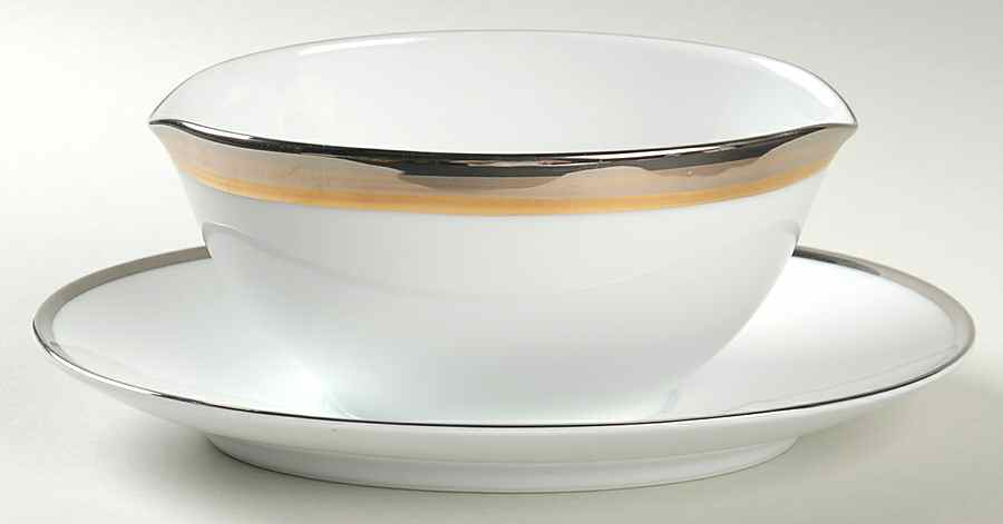 Compton Gravy Boat with Attached Underplate by Noritake-1