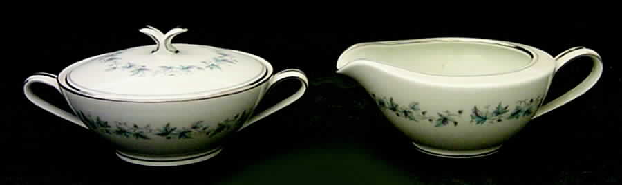 Concord (Platinum Trim) Sugar Bowl & Lid by Noritake-1