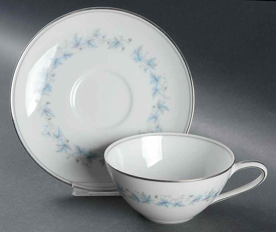 Concord (Platinum Trim) Flat Cup & Saucer Set by Noritake-1