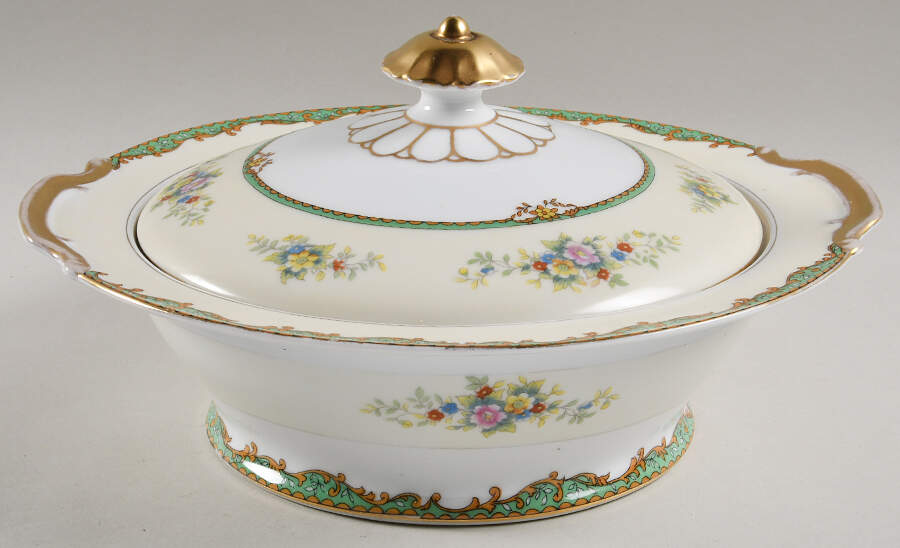 Condoro Round Covered Vegetable by Noritake-1
