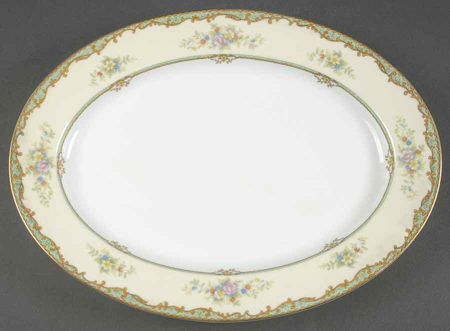Condoro 13" Oval Serving Platter by Noritake-1