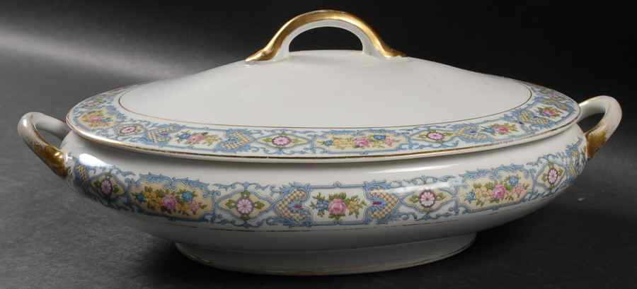 The Coniston Oval Covered Vegetable by Noritake-1