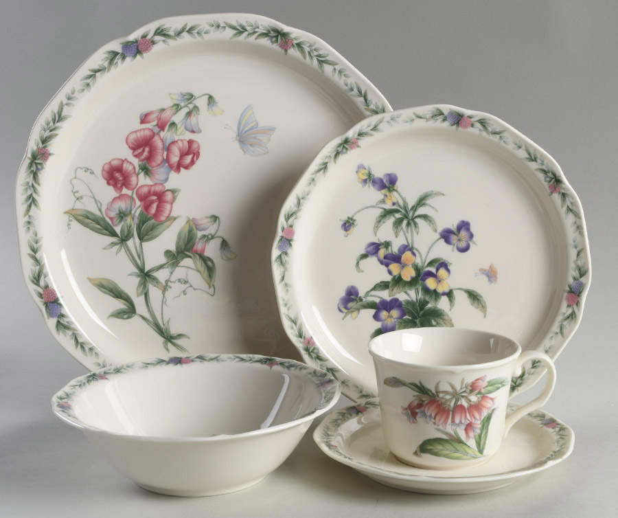 Conservatory 5 Piece Place Setting by Noritake-1