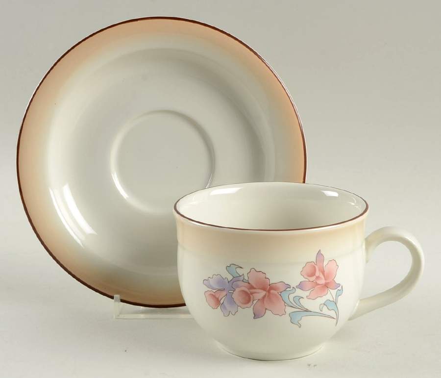 Contemplation Flat Cup & Saucer Set by Noritake-1