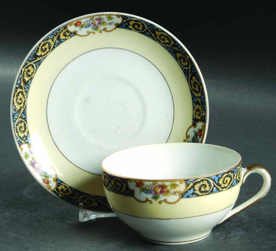 Copley (Cream Rim) Flat Cup & Saucer Set by Noritake-1