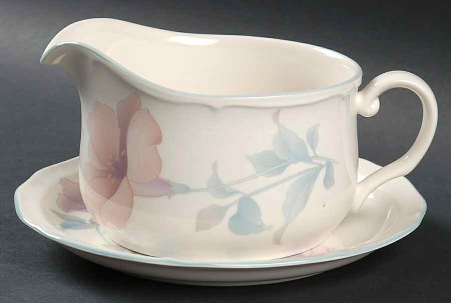 Coram Rd Gravy Boat & Stand (Uses Bread & Butter Plate) by Noritake-1