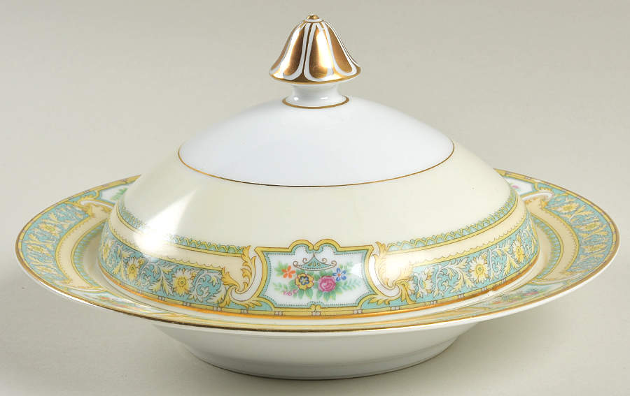 Corinthia Round Covered Butter by Noritake-1