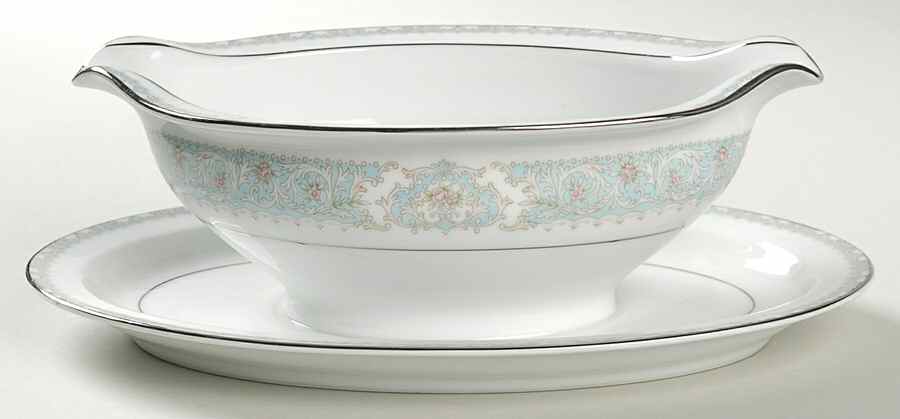 Cornwall Gravy Boat with Attached Underplate by Noritake-1