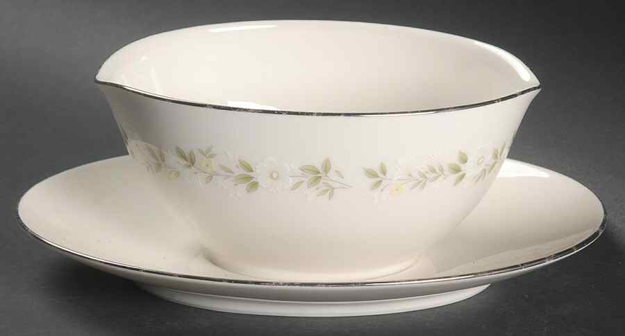 Cornelia Gravy Boat with Attached Underplate by Noritake-1
