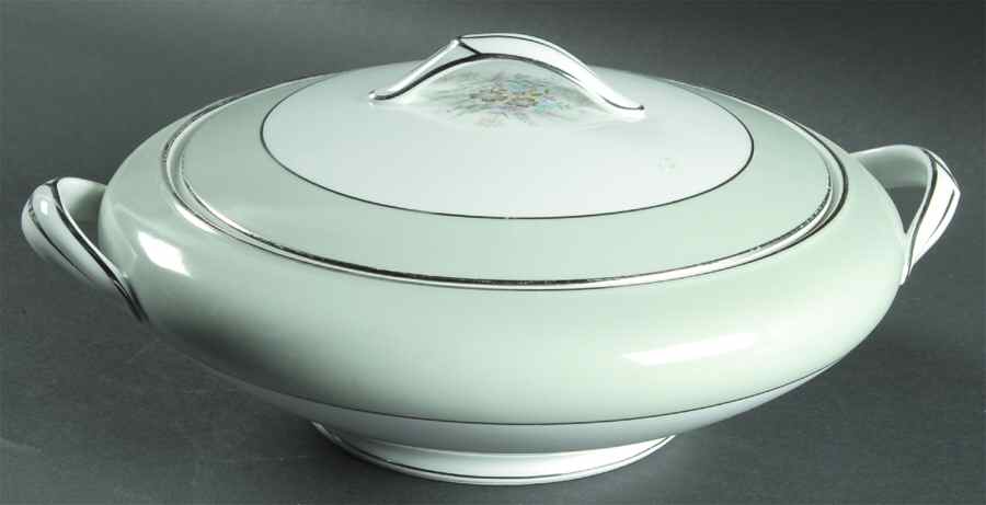 Corsage (5820) Round Covered Vegetable by Noritake-1