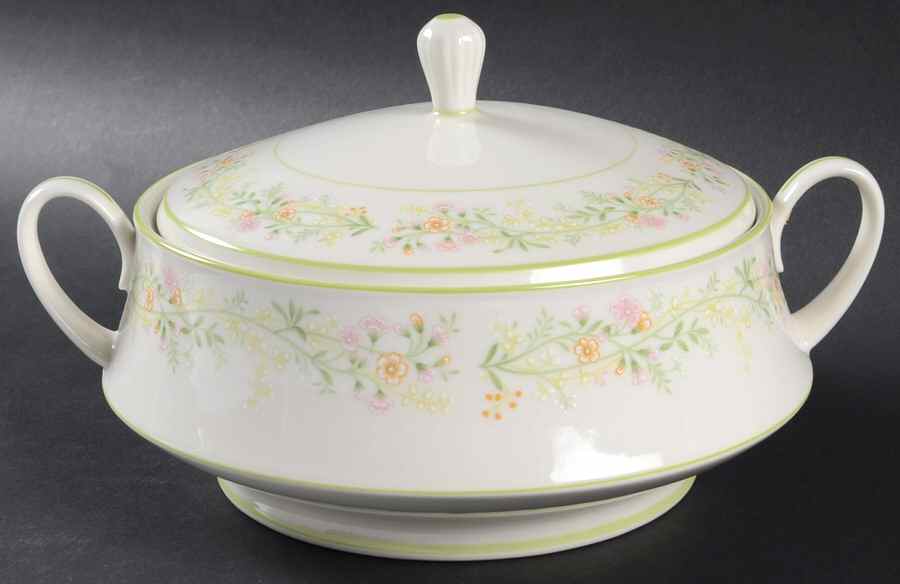 Cortege Round Covered Vegetable by Noritake-1