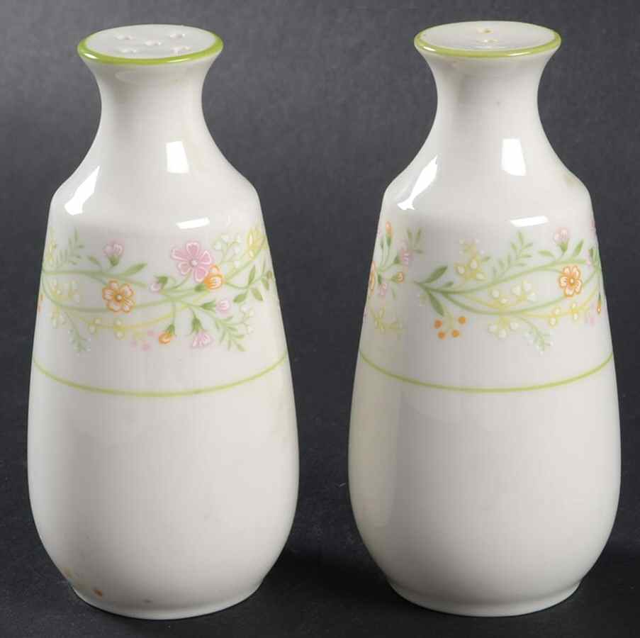 Cortege Salt & Pepper Set by Noritake-1