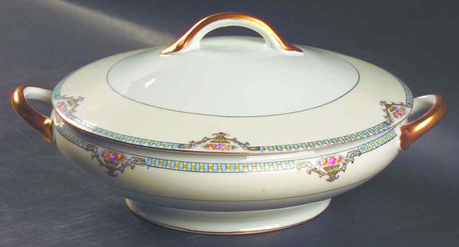 Cortez Round Covered Vegetable by Noritake-1