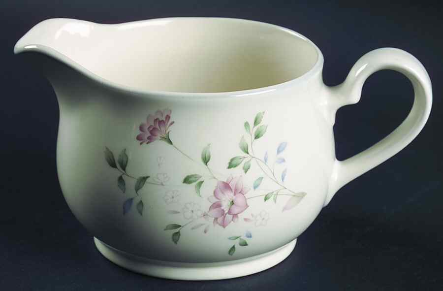 Cortland Gravy Boat by Noritake-1