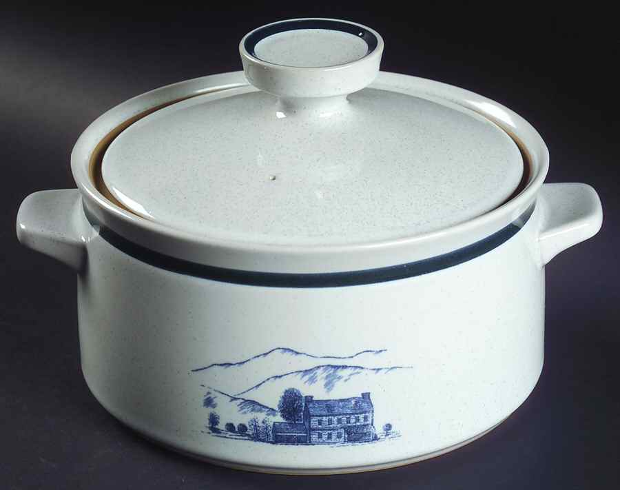 Colonial Times 2.25 Qt Round Covered Casserole by Noritake-1