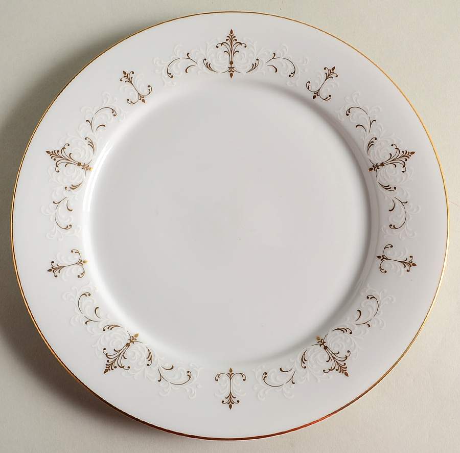 Courtney Dinner Plate by Noritake-1