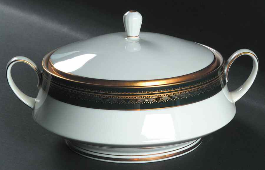 Coventry Round Covered Vegetable by Noritake-1