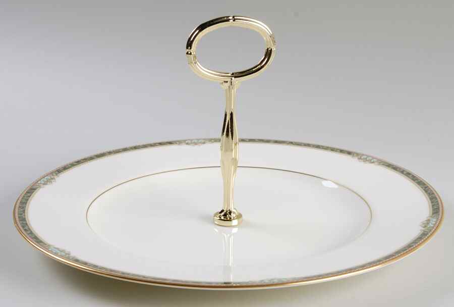 Covina Round Serving Plate with Handle (DP) by Noritake-1