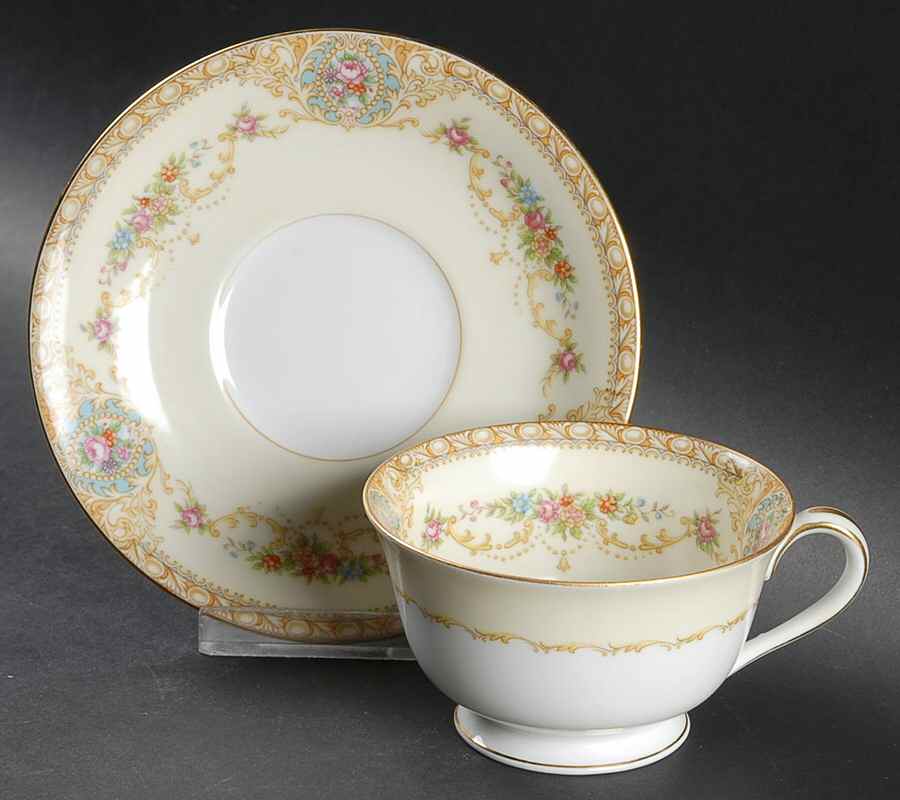 Coypel Footed Cup & Saucer Set by Noritake-1