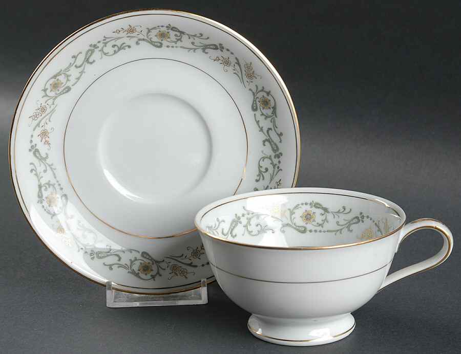Creston Footed Cup & Saucer Set by Noritake-1