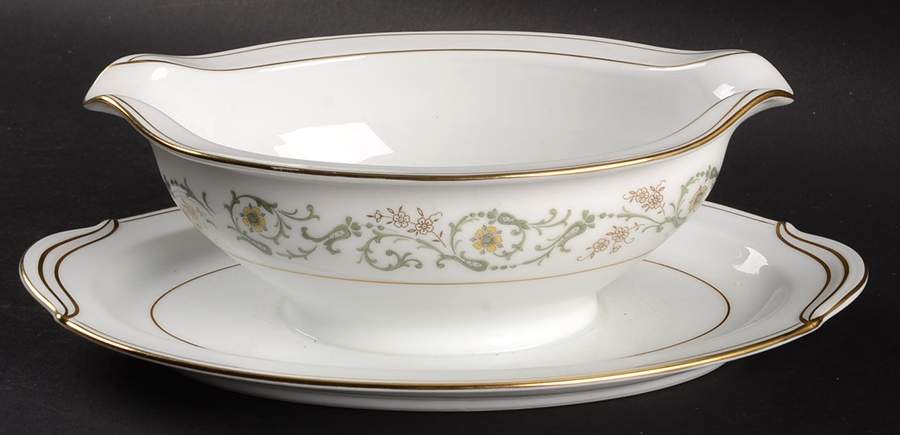 Creston Gravy Boat with Attached Underplate by Noritake-1