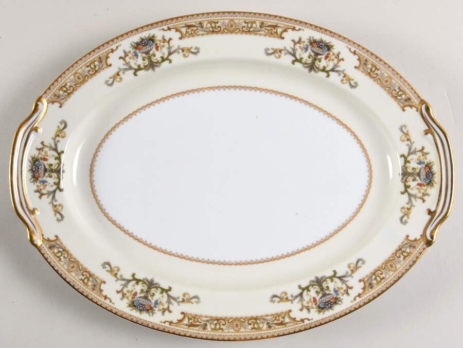 Crestwood 13" Oval Serving Platter by Noritake-1