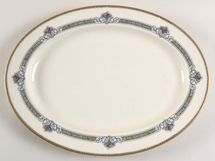 Crestwood 16" Oval Serving Platter by Noritake-1