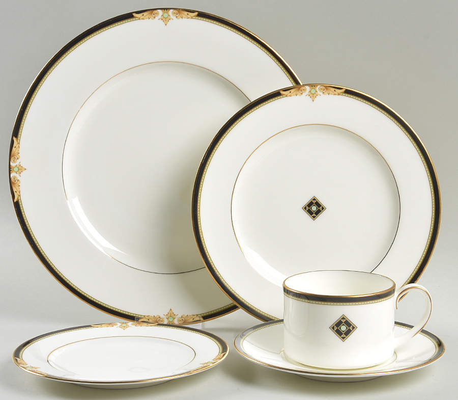 Crownpointe 5 Piece Place Setting by Noritake-1