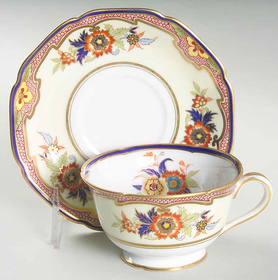 Crowndora Footed Cup & Saucer Set by Noritake-1