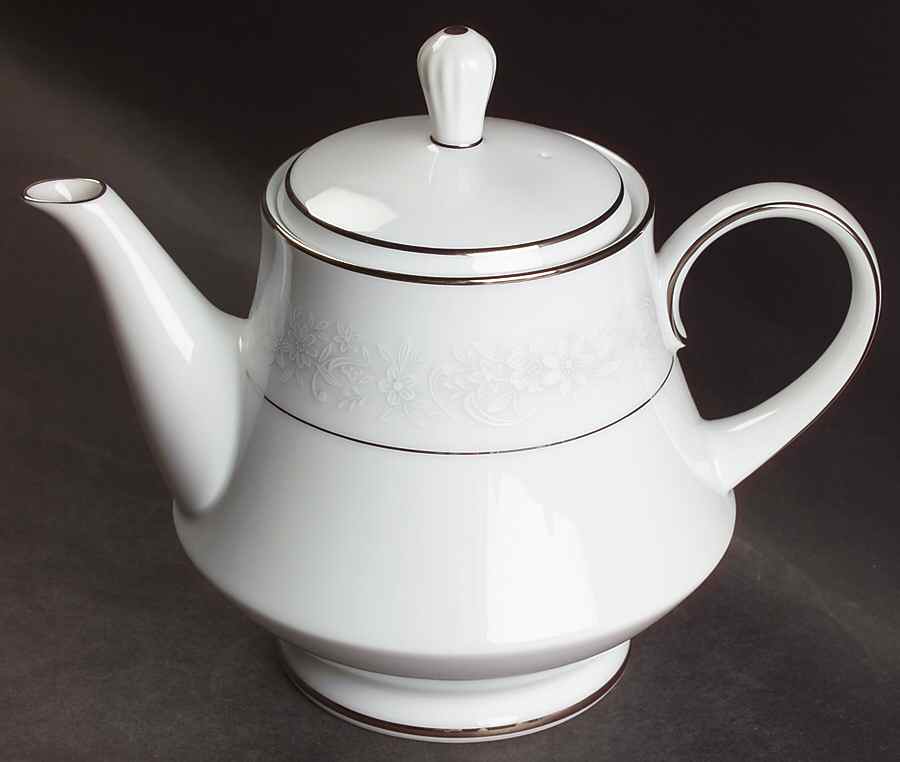 Cumberland Teapot & Lid by Noritake-1