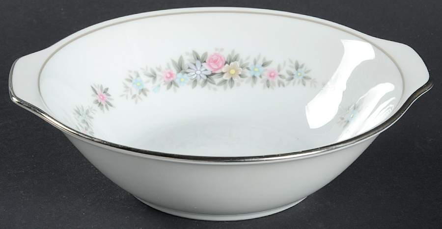 Cynthia Lugged Cereal Bowl by Noritake-1